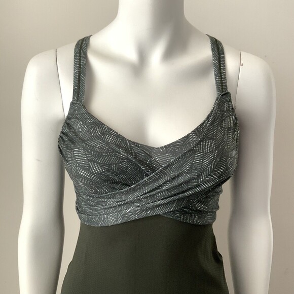 Lululemon Tank Wrap It Up Lightweight Top In Gator Green 4 - Picture 5 of 8